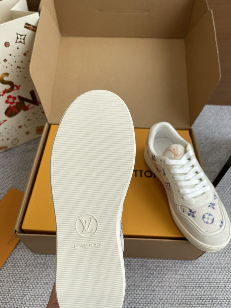 Louis Vuitton Sneakers